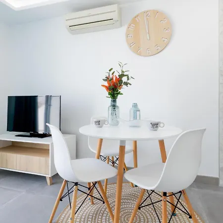 486 B Island Village Apartman *