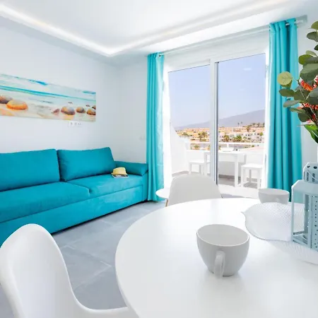 486 B Island Village Apartment *