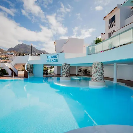 Apartment 486 B Island Village *